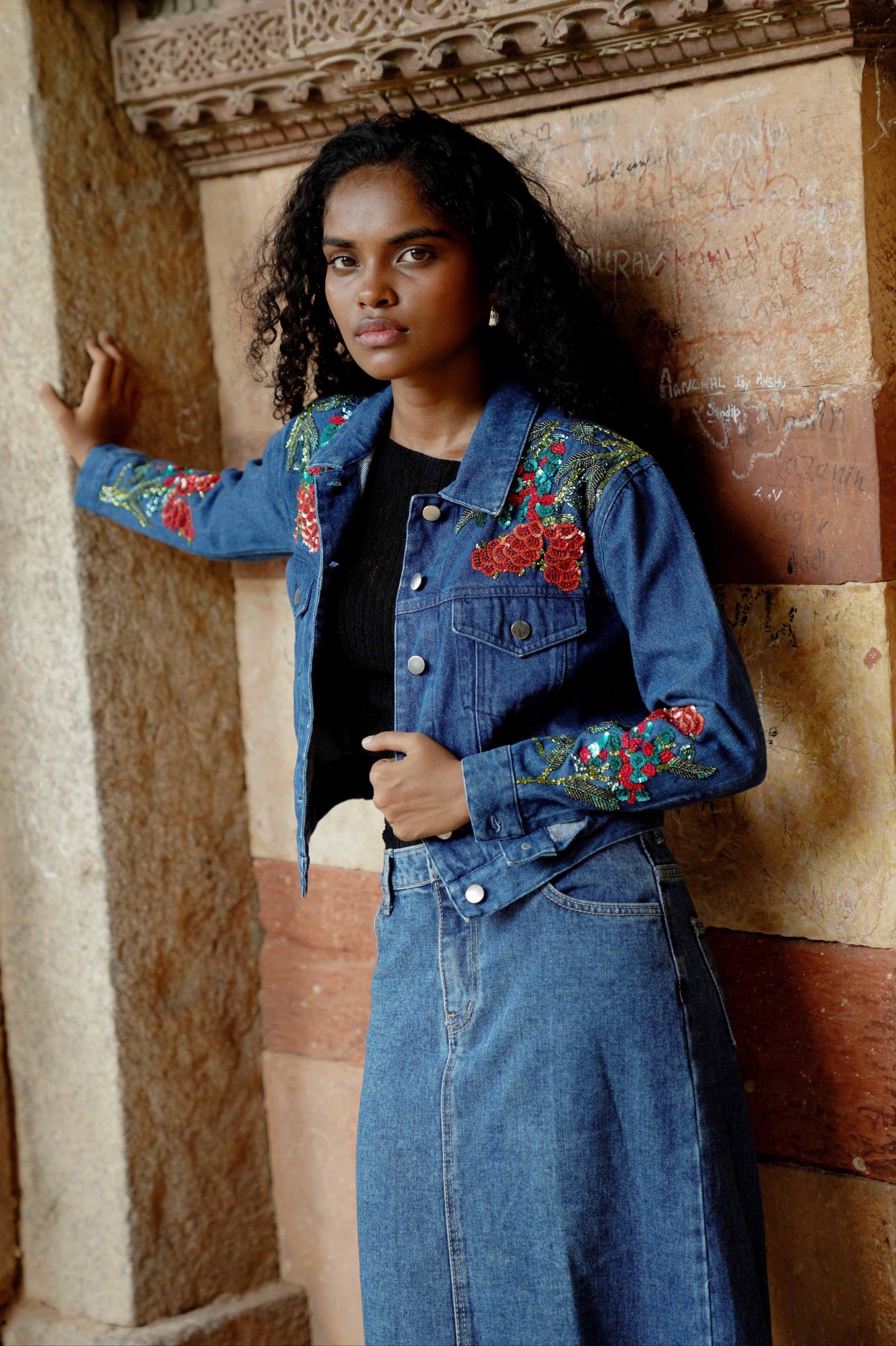 Front picture of blue cropped denim jacket