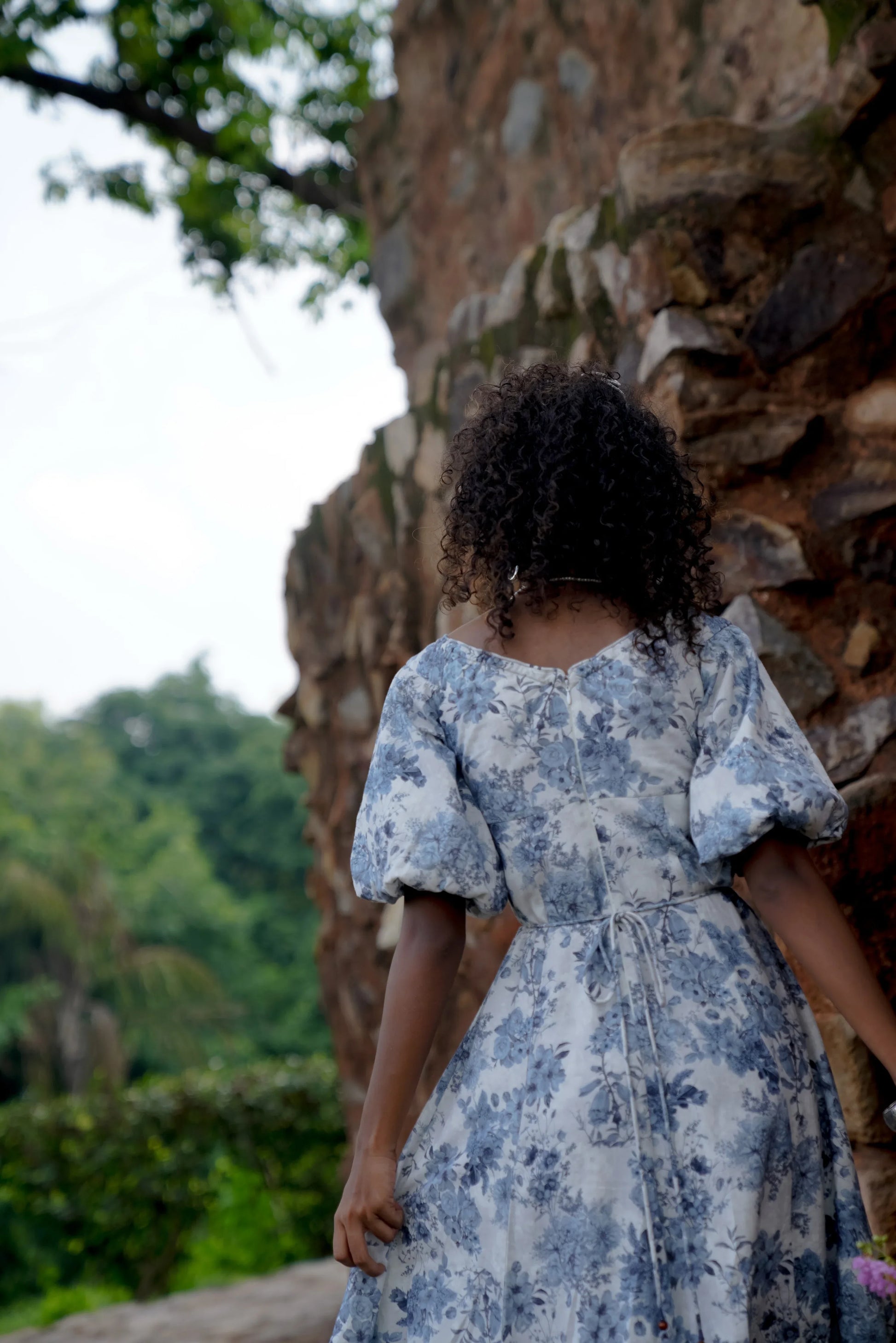 Blue floral off-shoulder midi dress Amaya Blue floral off-shoulder midi dress Amaya