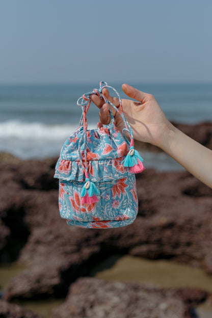 Front picture of aqua bucket bag