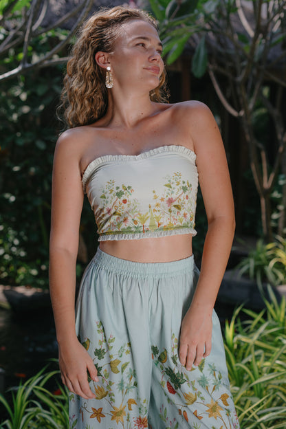 Front picture of blue wide-leg pants with matching crop top